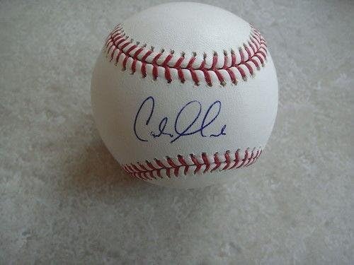 Карлос Гутиерес Минесота Туинс Подписа Официален топката Ml Топка W / coa - Бейзболни топки с автографи